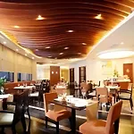 Ramada By Wyndham Wujiaochang Shanghai