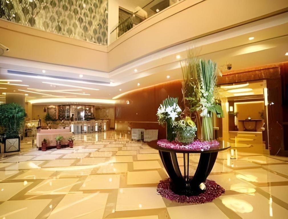 Hotel Ramada By Wyndham Wujiaochang Shanghai