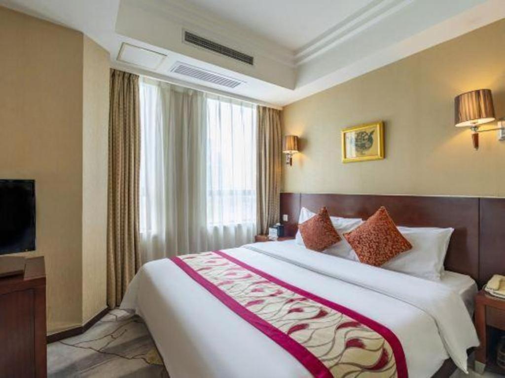 Ramada By Wyndham Wujiaochang Khách sạn