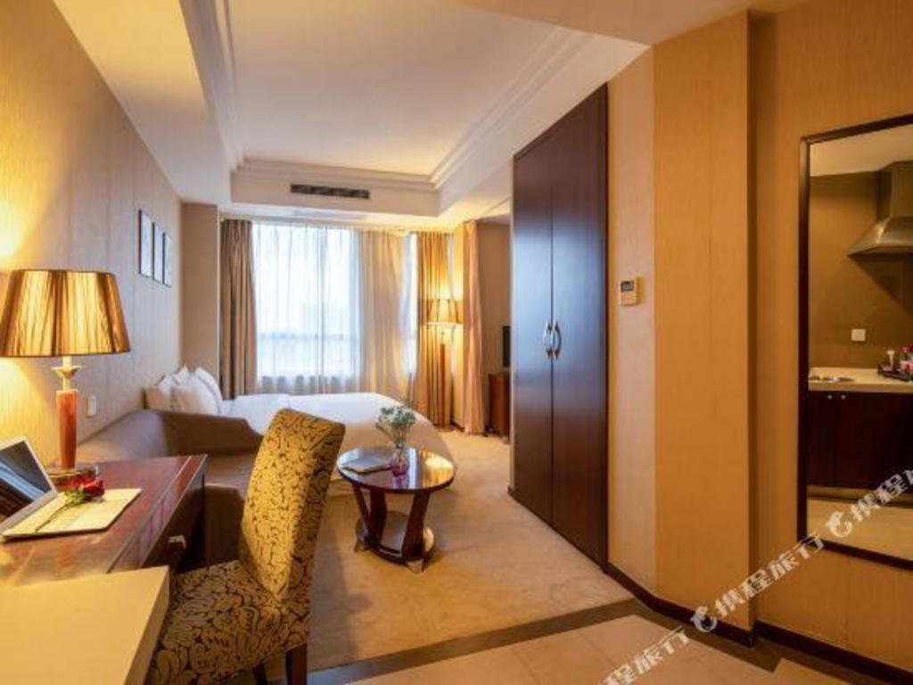 Khách sạn Ramada By Wyndham Wujiaochang 4*