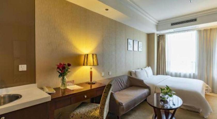 Ramada By Wyndham Wujiaochang Khách sạn 4*